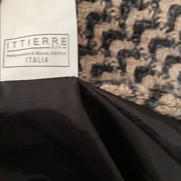 Valentino Miss V Luxurious Coat Vintage RARE! - Picture 8 of 8